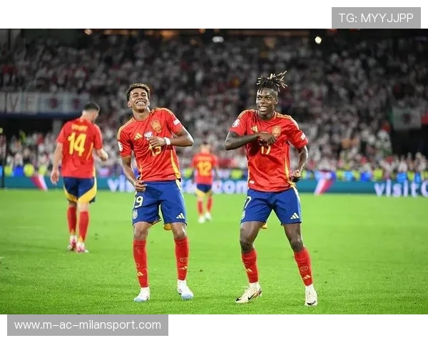 巴黎计划在夏窗引进一名“全能型”后腰,豪华阵容再添新星!