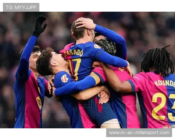 巴萨连续逼抢断球，门前轻松推射，巴萨被吊打